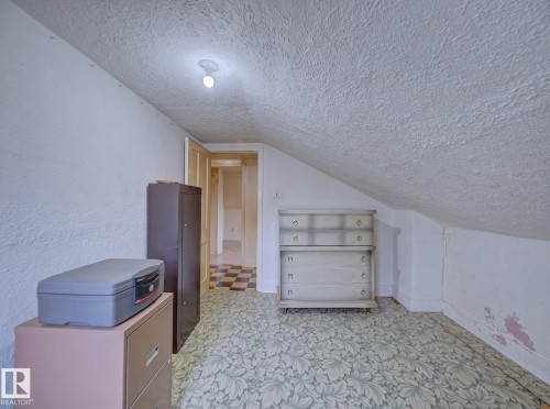 9533 77 Avenue, Edmonton, AB -  Photo Showing Other Room