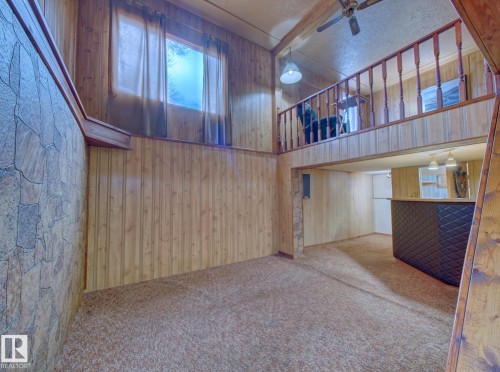 9533 77 Avenue, Edmonton, AB - Indoor Photo Showing Other Room