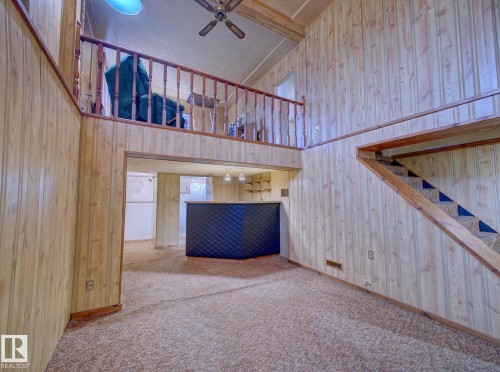 9533 77 Avenue, Edmonton, AB - Indoor Photo Showing Other Room
