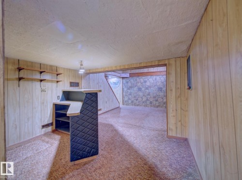 9533 77 Avenue, Edmonton, AB - Indoor