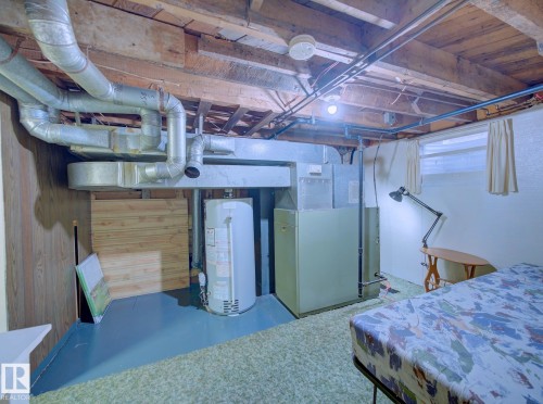9533 77 Avenue, Edmonton, AB - Indoor Photo Showing Basement