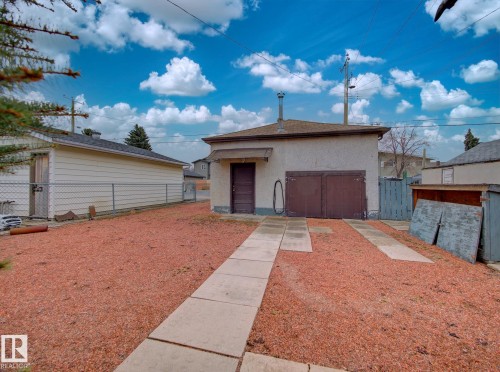 9533 77 Avenue, Edmonton, AB - Outdoor