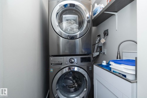 3511 33 Avenue, Edmonton, AB - Indoor Photo Showing Laundry Room