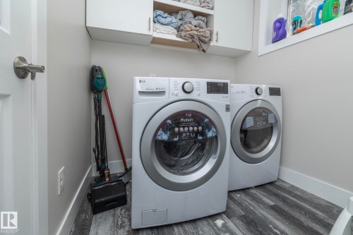3511 33 Avenue, Edmonton, AB - Indoor Photo Showing Laundry Room