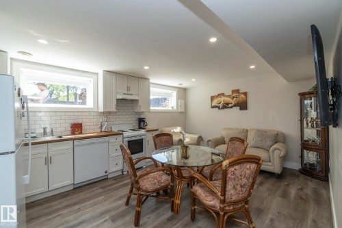 3511 33 Avenue, Edmonton, AB - Indoor