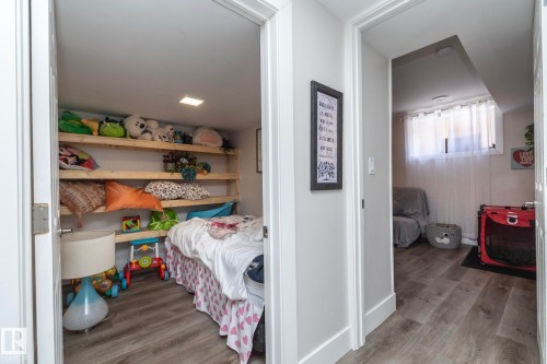 3511 33 Avenue, Edmonton, AB - Indoor