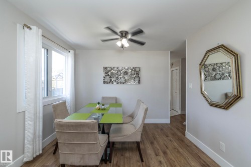 3511 33 Avenue, Edmonton, AB - Indoor Photo Showing Dining Room