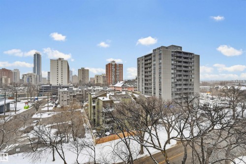 Elevated city perspective showcasing a diverse urban skyline and residential structures - 701 10135 116 Street Nw, Edmonton, AB - Outdoor