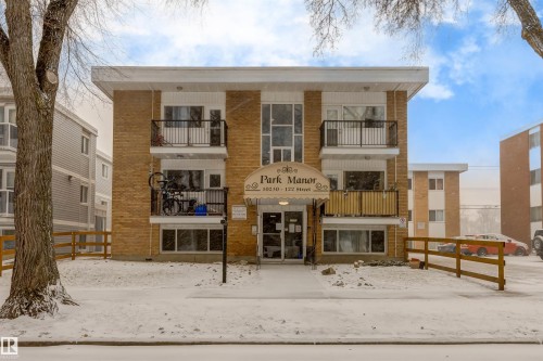 33 10230 122 Street  Edmonton, AB T5N 1L9