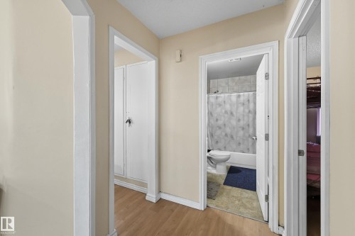 11908 71 Street, Edmonton, AB - Indoor