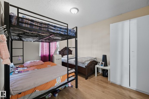 11908 71 Street, Edmonton, AB - Indoor Photo Showing Bedroom