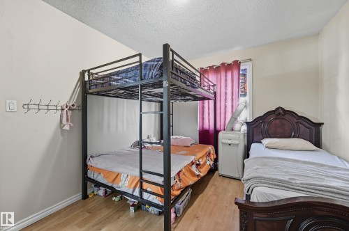 11908 71 Street, Edmonton, AB - Indoor Photo Showing Bedroom