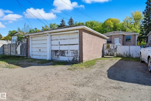 11908 71 Street, Edmonton, AB - Outdoor