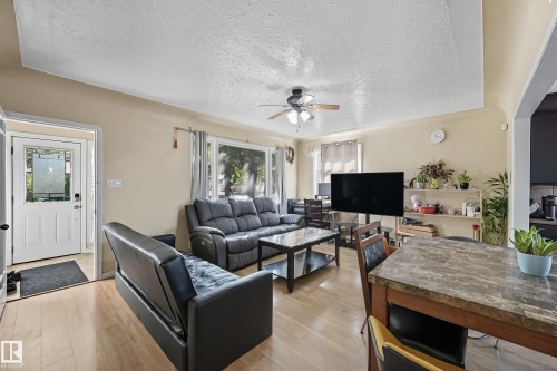 11908 71 Street, Edmonton, AB - Indoor Photo Showing Living Room