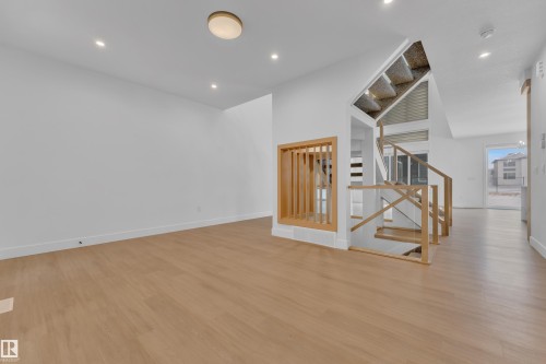 8790 Mayday Lane, Edmonton, AB - Indoor Photo Showing Other Room