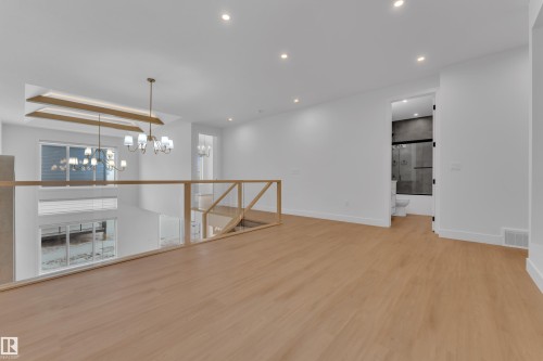 8790 Mayday Lane, Edmonton, AB - Indoor Photo Showing Other Room