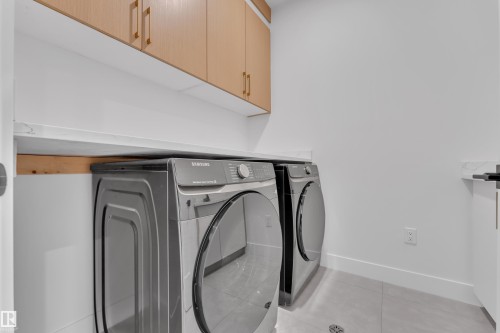 8790 Mayday Lane, Edmonton, AB - Indoor Photo Showing Laundry Room