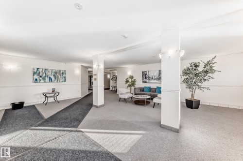 112 11716 100 Avenue, Edmonton, AB - Indoor Photo Showing Other Room