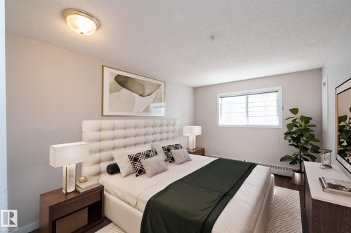112 11716 100 Avenue, Edmonton, AB - Indoor Photo Showing Bedroom