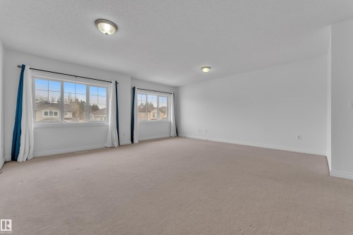 208 79 Street, Edmonton, AB - Indoor Photo Showing Other Room