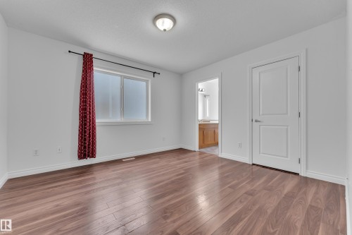 208 79 Street, Edmonton, AB - Indoor Photo Showing Other Room