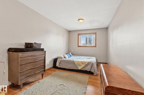 4228 8 Avenue, Edson, AB - Indoor Photo Showing Bedroom