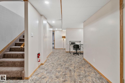 4228 8 Avenue, Edson, AB - Indoor Photo Showing Other Room