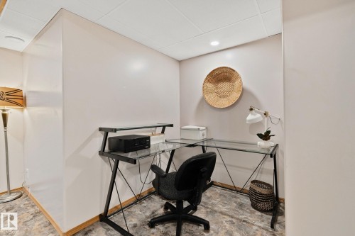 4228 8 Avenue, Edson, AB - Indoor Photo Showing Office