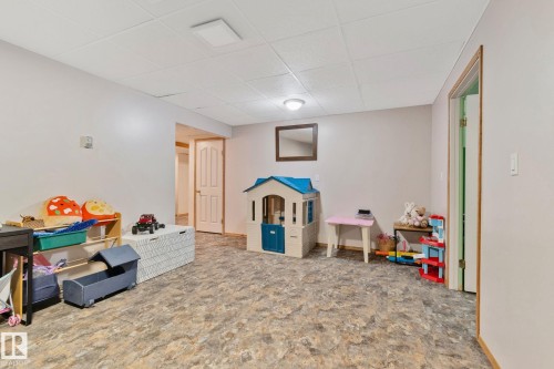 4228 8 Avenue, Edson, AB - Indoor