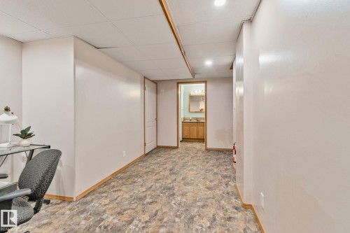 4228 8 Avenue, Edson, AB - Indoor