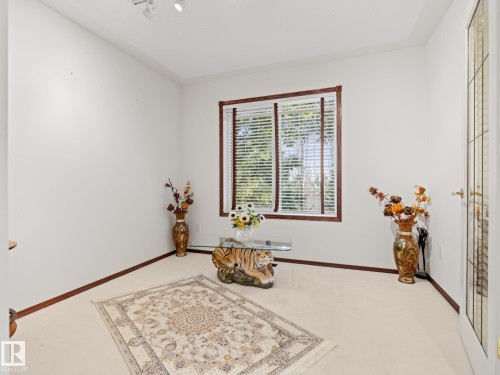 Unfurnished room with carpet floors and baseboards - 29 Oakdale Place, St. Albert, AB - Indoor Photo Showing Other Room