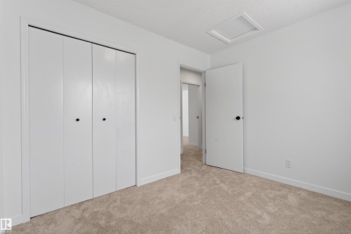 6002 52 Avenue, Cold Lake, AB - Indoor Photo Showing Other Room