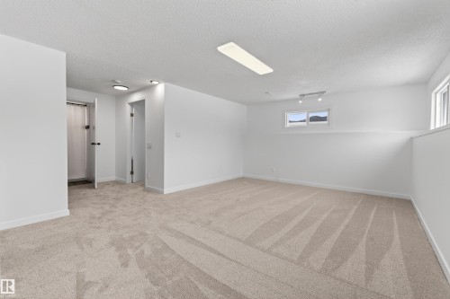 6002 52 Avenue, Cold Lake, AB - Indoor Photo Showing Other Room