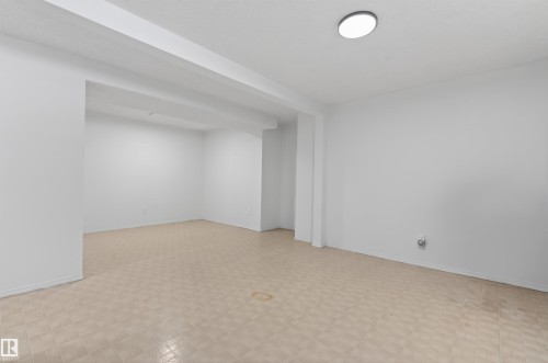 6002 52 Avenue, Cold Lake, AB - Indoor Photo Showing Other Room
