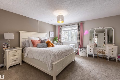 15 Walden Park, St. Albert, AB - Indoor Photo Showing Bedroom