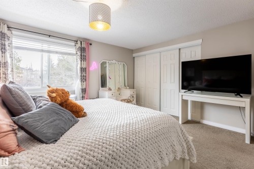 15 Walden Park, St. Albert, AB - Indoor Photo Showing Bedroom