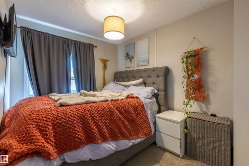 15 Walden Park, St. Albert, AB - Indoor Photo Showing Bedroom