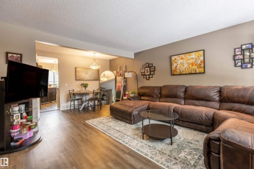 15 Walden Park, St. Albert, AB - Indoor Photo Showing Living Room