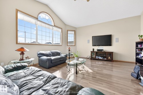 1354 118A Street, Edmonton, AB - Indoor Photo Showing Living Room