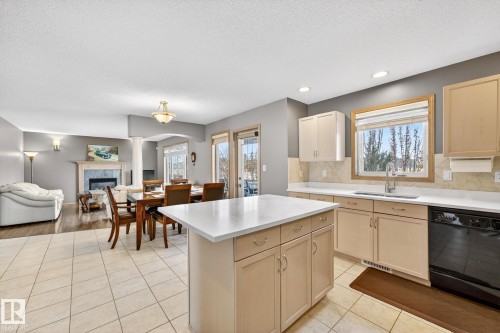 1354 118A Street, Edmonton, AB - Indoor