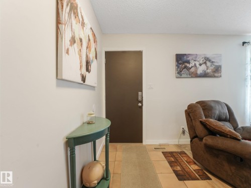 7120 39 Avenue, Edmonton, AB 