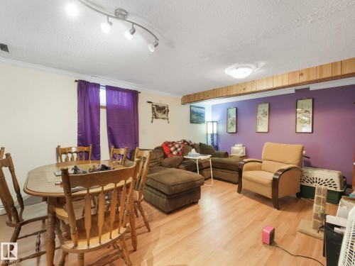 7120 39 Avenue, Edmonton, AB 