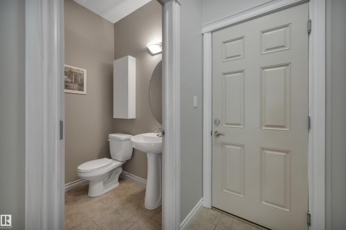 123 89 Rue Monette, Beaumont, AB - Indoor Photo Showing Bathroom