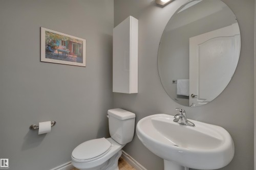 123 89 Rue Monette, Beaumont, AB - Indoor Photo Showing Bathroom