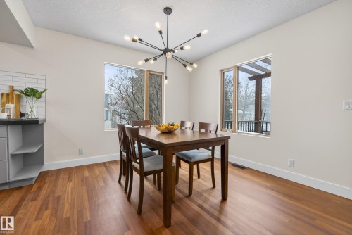 8860 93 Street, Edmonton, AB - Indoor Photo Showing Dining Room