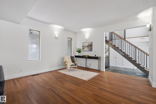 8860 93 Street, Edmonton, AB - Indoor