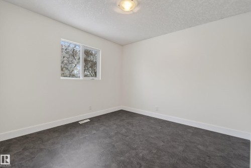 8860 93 Street, Edmonton, AB - Indoor Photo Showing Other Room