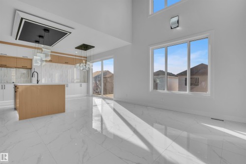 415 Pine Point(E), Leduc, AB -  Photo Showing Kitchen