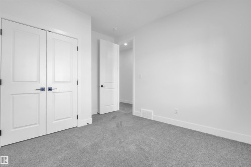 415 Pine Point(E), Leduc, AB - Indoor Photo Showing Other Room