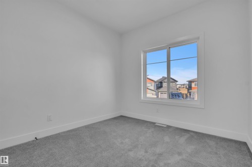 415 Pine Point(E), Leduc, AB - Indoor Photo Showing Other Room